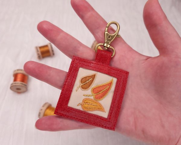 3 feuilles jaune orangé