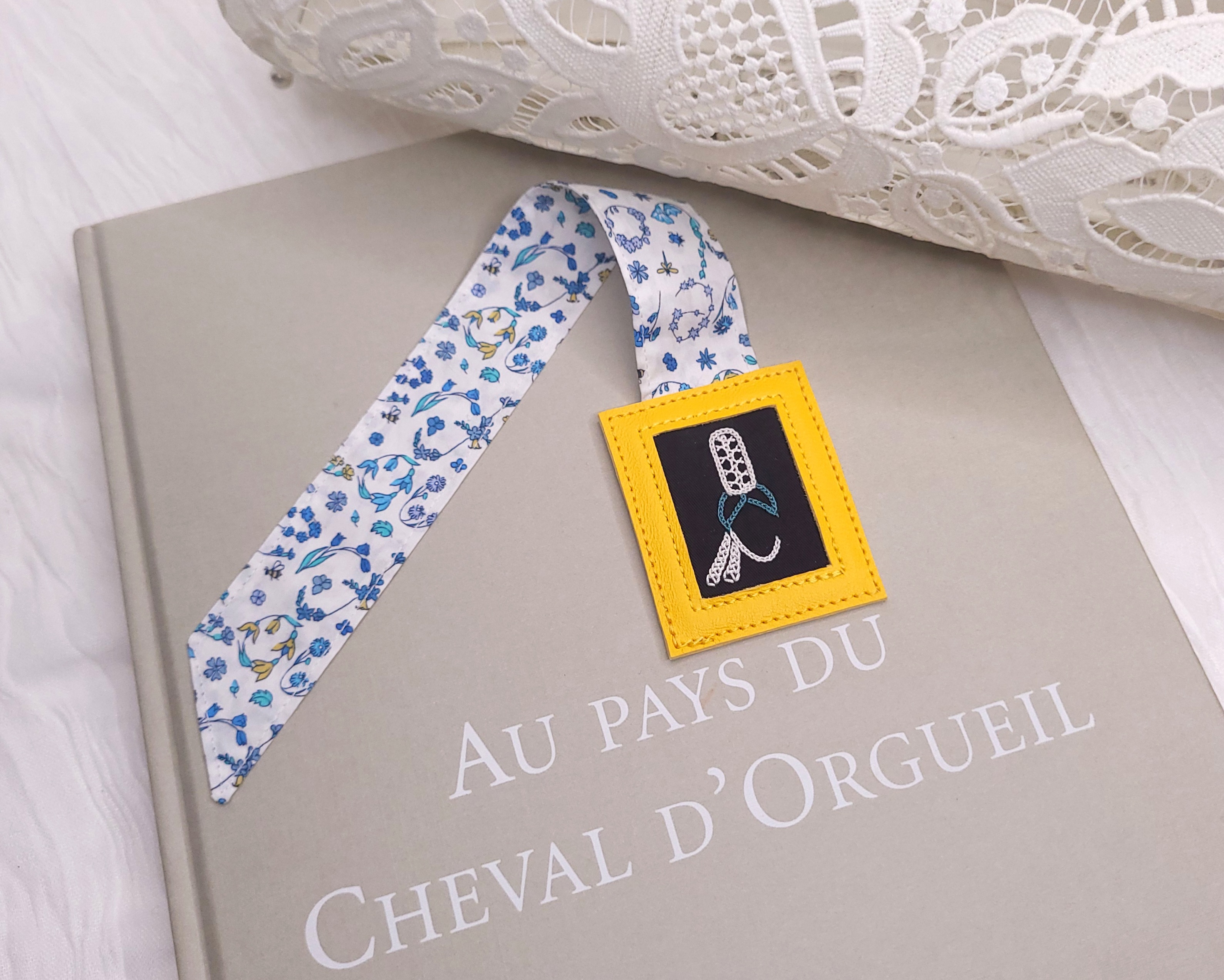 Bigoudène pétrole clair